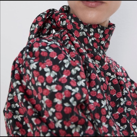 ZARA Floral Printed Blouse - Picture 3 of 5